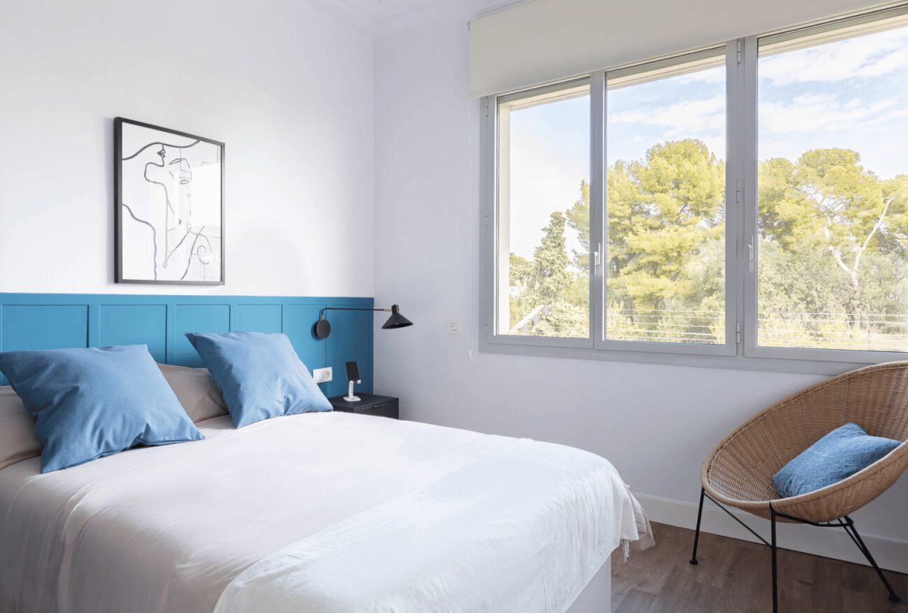 Muntaner 448 Individual superior con baño privado 1