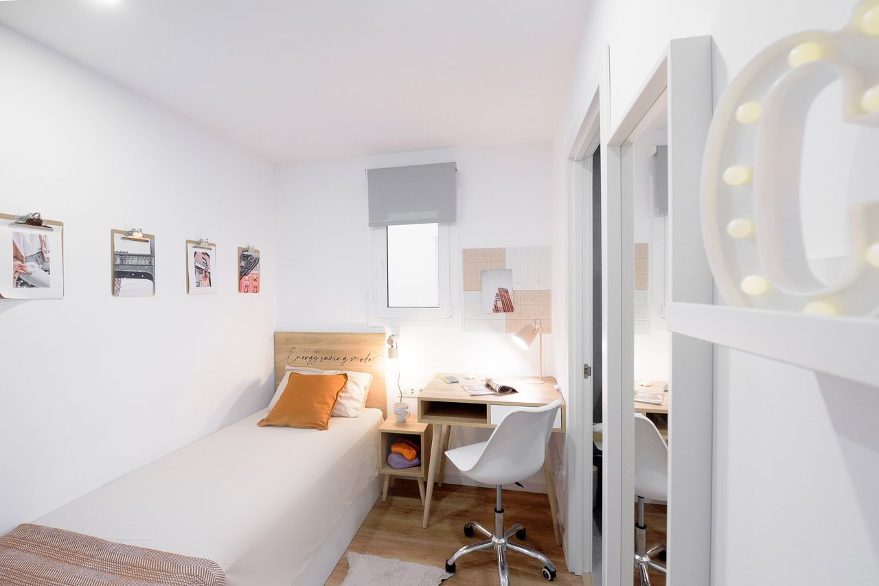 Napols 206 Individual estándar con baño privado 3