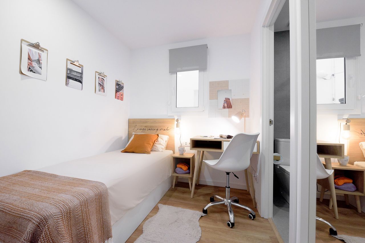 Napols 206 Individual estándar con baño privado 4