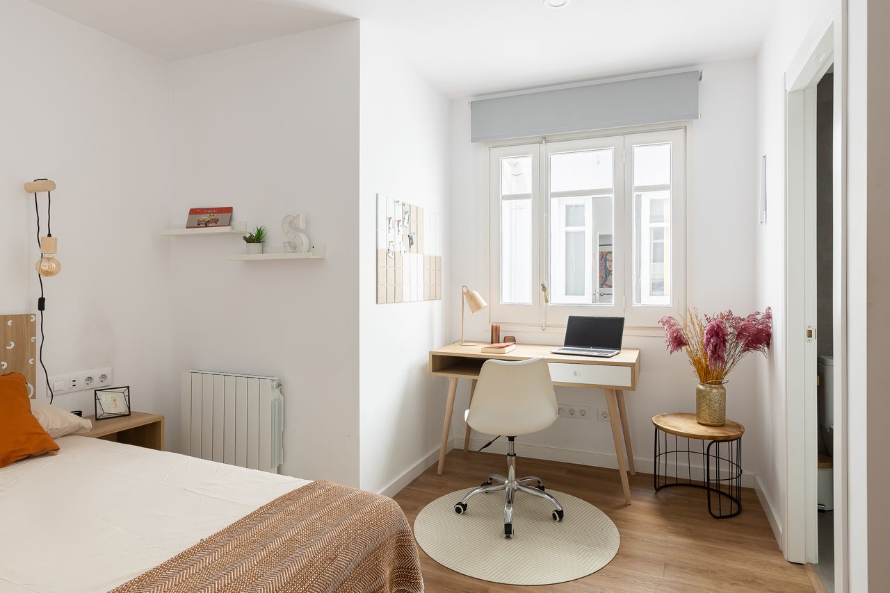 Napols 206 Individual superior con baño privado 2