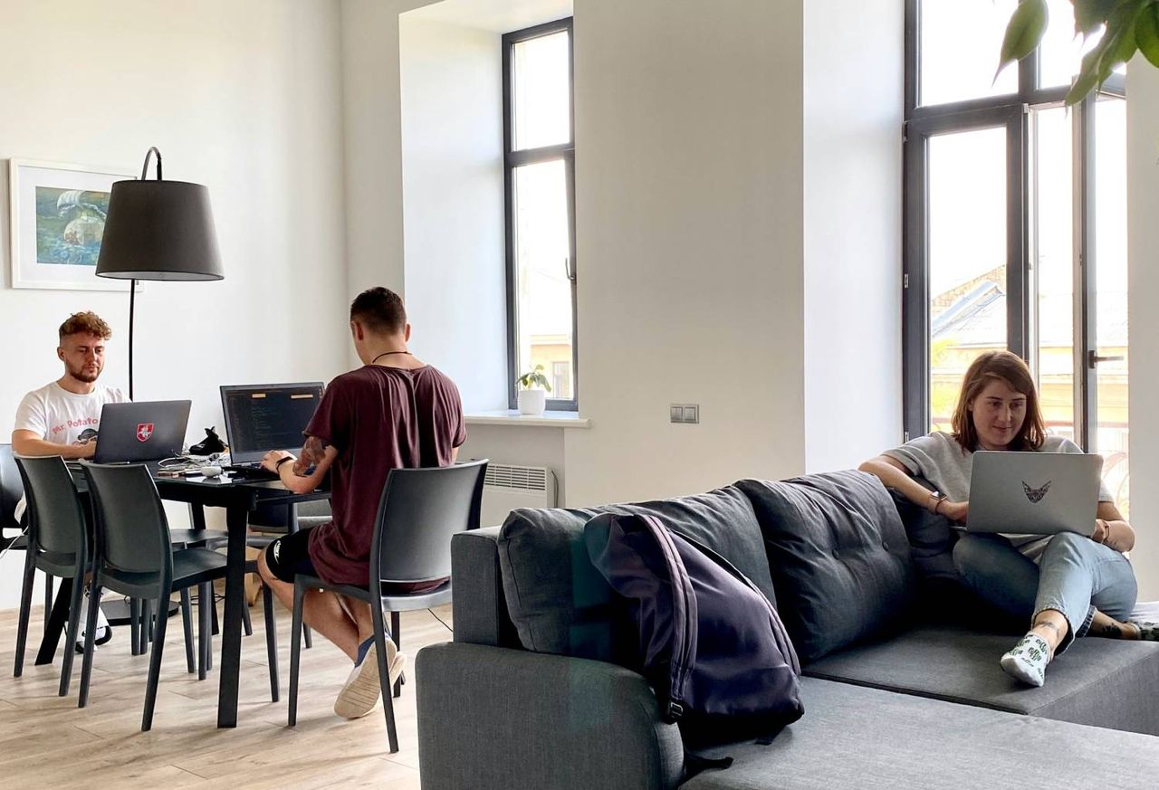 ¿Qué es el coliving? Todo lo que necesitas saber antes de mudarte a un espacio compartido