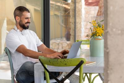Trabajo en remoto en España para extranjeros: guía práctica
